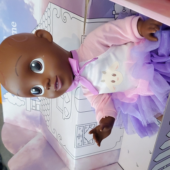 Qai qai amazon exclusive ig famous doll - Picture 2 of 14